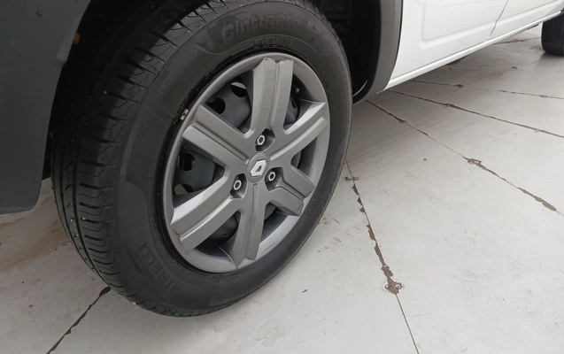 imagem-https://www.socarrao.com.br/sc-vehicle-images-prod/4273475/1791090661647-2_114301.jpg