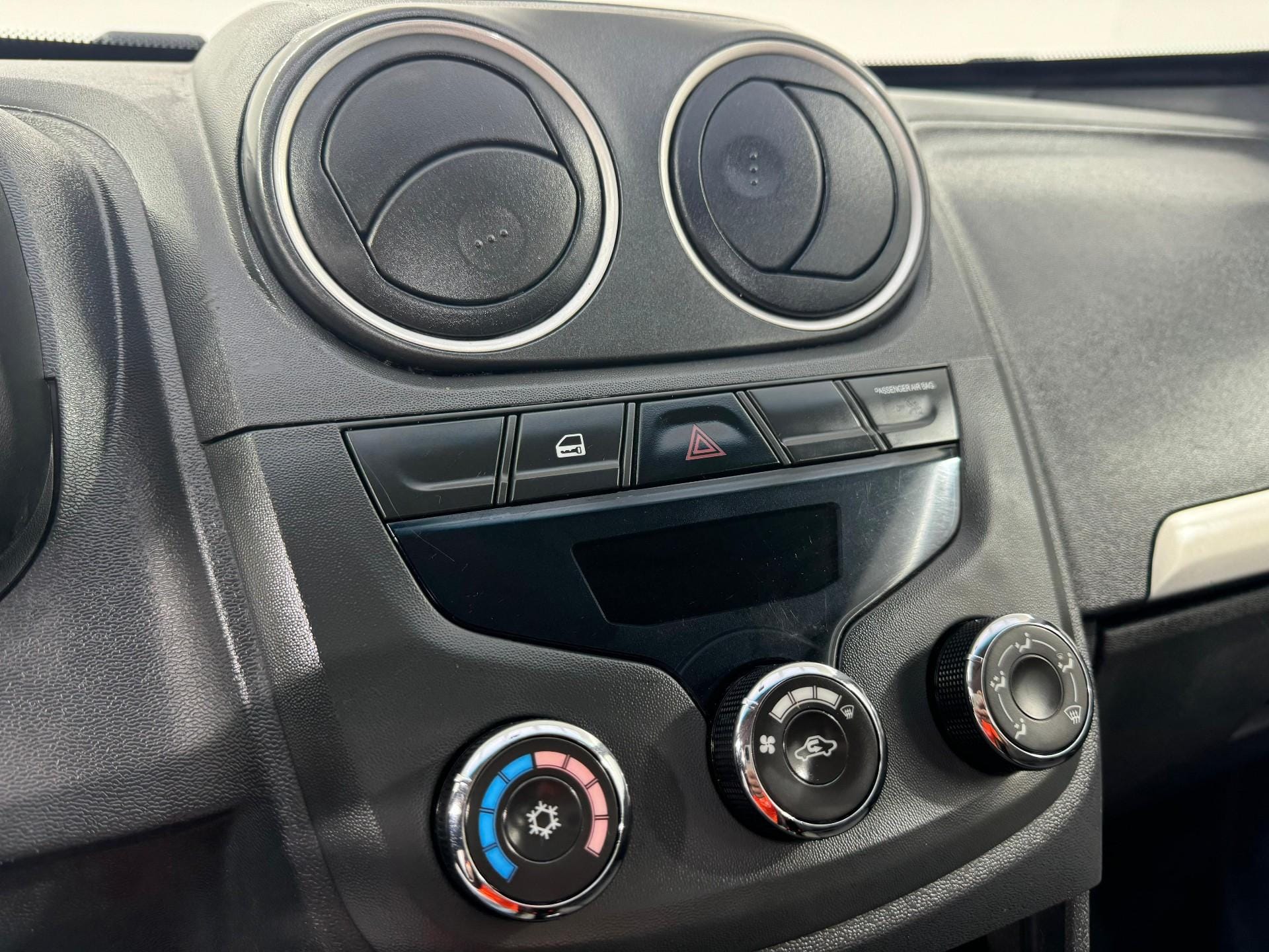 imagem-https://www.socarrao.com.br/sc-vehicle-images-prod/42740/1769988770021-6251030OR_1729176938_47_770.jpg