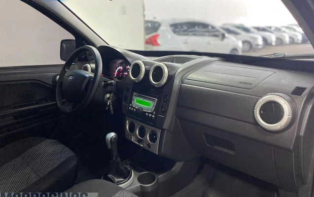 imagem-https://www.socarrao.com.br/sc-vehicle-images-prod/4274242/1791128584503-d442dc74cb474596b1d02c61c6992eca_1791128476429.jpg
