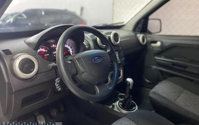 imagem-https://www.socarrao.com.br/sc-vehicle-images-prod/4274242/1791128584504-9f13cd4a641b4d0b91eb09ecc53c4bb2_1791128476433.jpg
