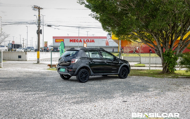 imagem-https://www.socarrao.com.br/sc-vehicle-images-prod/4274362/1791137384562-003_47b2566728203ff6afbbe860083ccdc8.jpg
