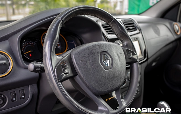 imagem-https://www.socarrao.com.br/sc-vehicle-images-prod/4274362/1791137384568-003_ef35804632209c26ca85f541dc0513ff.jpg