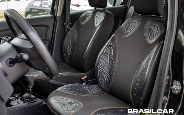 imagem-https://www.socarrao.com.br/sc-vehicle-images-prod/4274362/1791137384583-003_2a2e4cbb00da0c75b6a5d5fc030b10c4.jpg