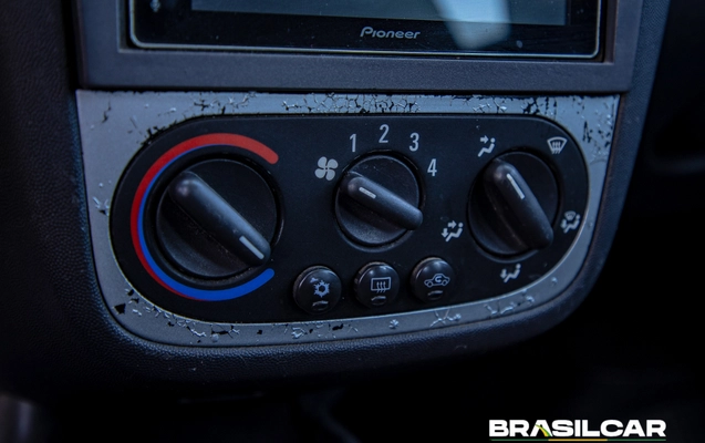 imagem-https://www.socarrao.com.br/sc-vehicle-images-prod/4274368/1791139081696-003_8fbc9c0f043841628c7455d9fa43a36d.jpg