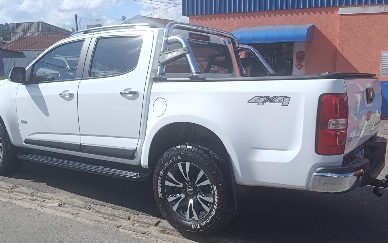 imagem-https://www.socarrao.com.br/sc-vehicle-images-prod/4274392/1791143992414-SU1HXzIwMjYwMzI1XzE1MDEwNC5qcGc.jpg