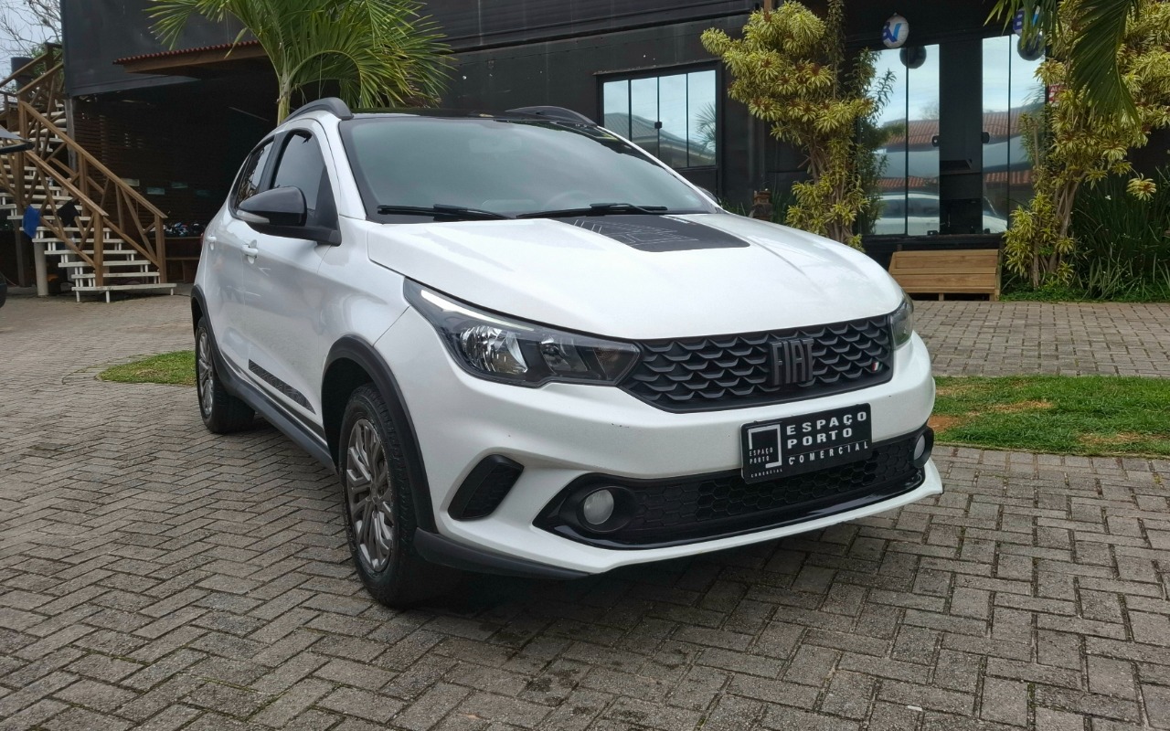Fiat Argo TREKKING 1.3 8V Flex 2022 Branco — foto 1 de 3