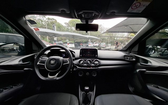 imagem-https://www.socarrao.com.br/sc-vehicle-images-prod/4274426/1791149470829-MjAyNjEwMDJfMTYyNDE3LmpwZy5qcGVn.jpeg