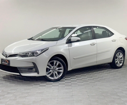 Toyota Corolla 2018 Branco — foto 1 de 3