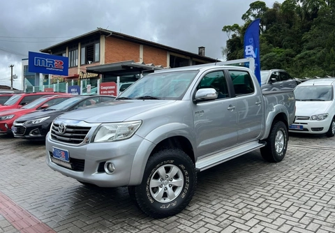 Toyota Hilux 2015 Cinza — foto 1 de 3