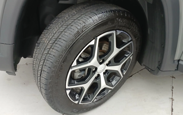 imagem-https://www.socarrao.com.br/sc-vehicle-images-prod/4275613/1791173545363-2_125733.jpg