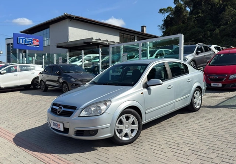 Chevrolet Vectra Comfort 2.0 MPFI 2006 Cinza — foto 1 de 3