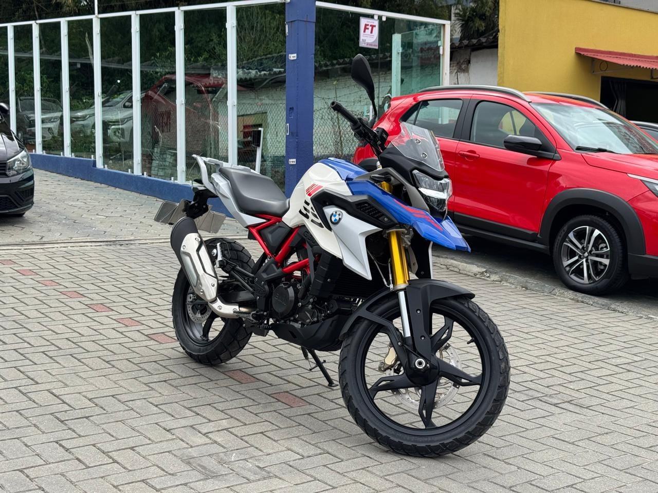 imagem-https://www.socarrao.com.br/sc-vehicle-images-prod/42777/1769988767181-6944370OR_1758917367_74_280.jpg