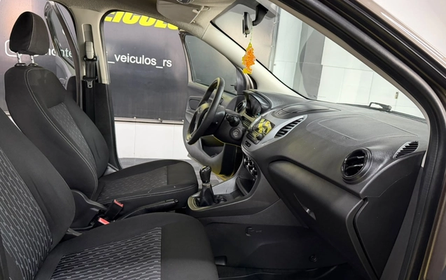 imagem-https://www.socarrao.com.br/sc-vehicle-images-prod/4278090/1791202365066-V2hhdHNBcHAgSW1hZ2UgMjAyNi0xMC0wNSBhdCAwOC41OS4yOC5qcGVn.jpeg