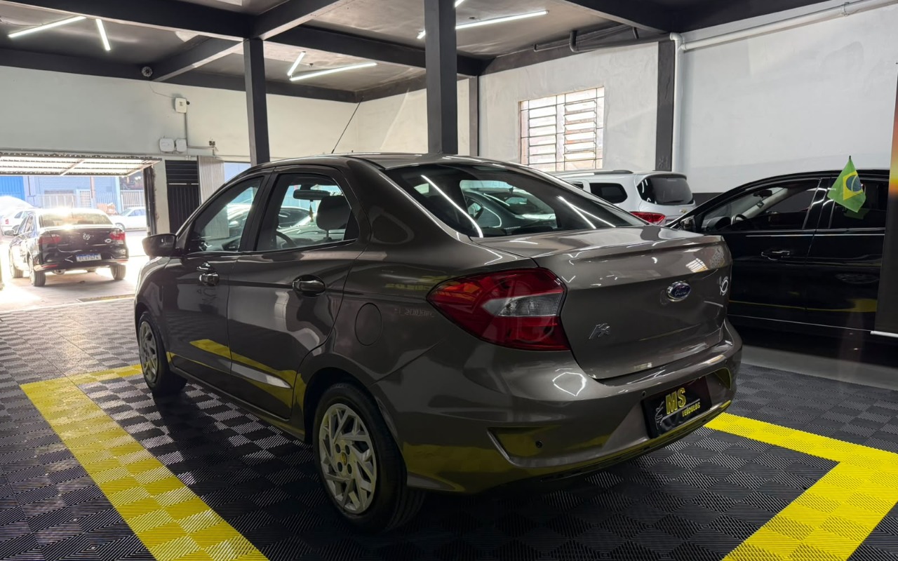 imagem-https://www.socarrao.com.br/sc-vehicle-images-prod/4278090/1791202365387-V2hhdHNBcHAgSW1hZ2UgMjAyNi0xMC0wNSBhdCAwOC41OS4zNi5qcGVn.jpeg