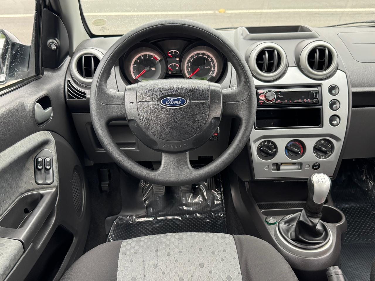 imagem-https://www.socarrao.com.br/sc-vehicle-images-prod/42783/1769988768460-7042616OR_1762451807_17_630.jpg