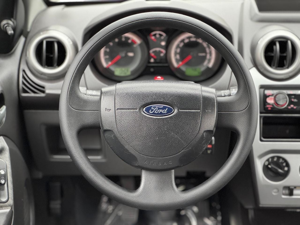imagem-https://www.socarrao.com.br/sc-vehicle-images-prod/42783/1769988768460-7042616OR_1762451807_73_950.jpg