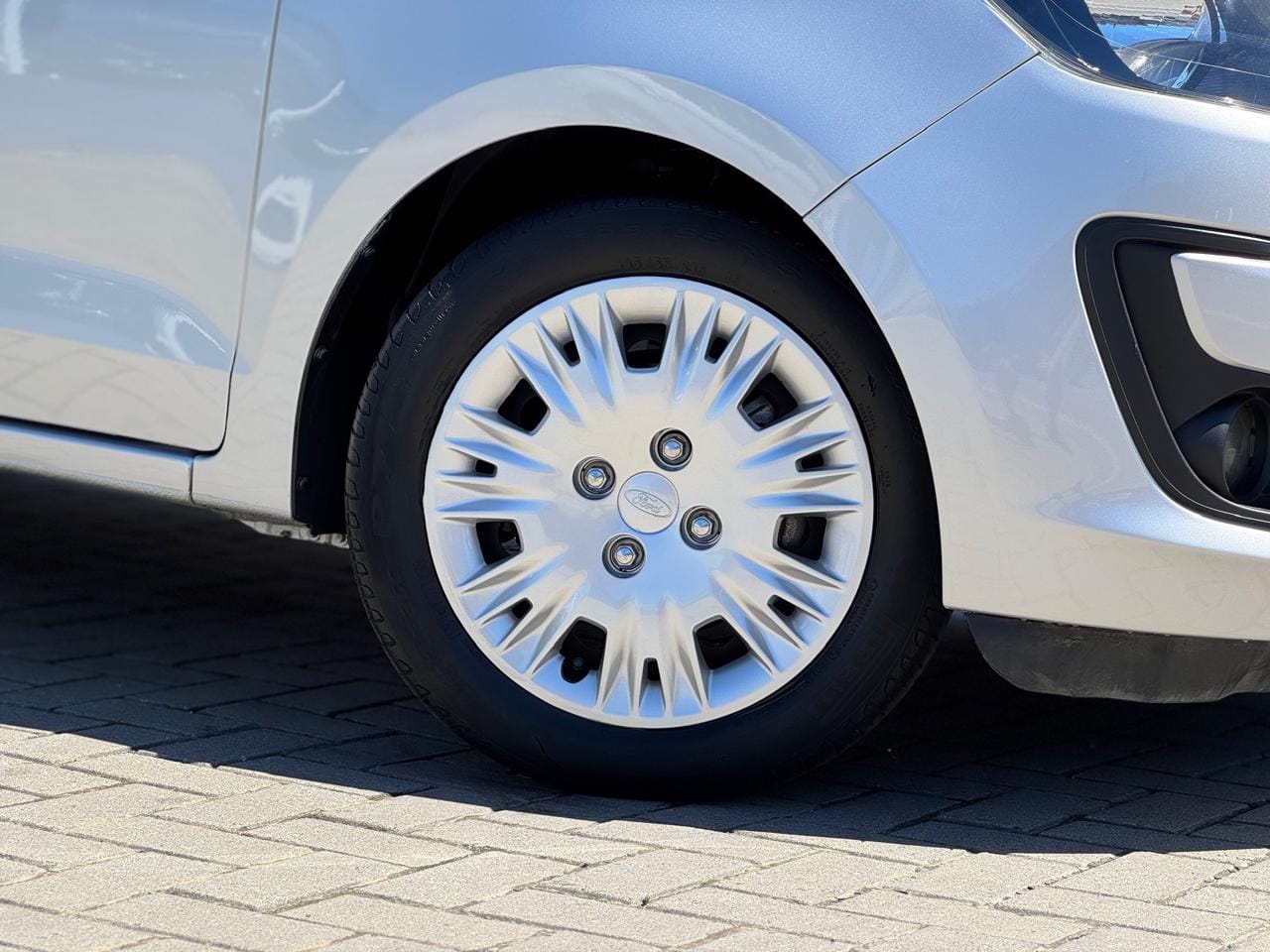 imagem-https://www.socarrao.com.br/sc-vehicle-images-prod/42784/1769988768666-7046664OR_1762609163_46_940.jpg