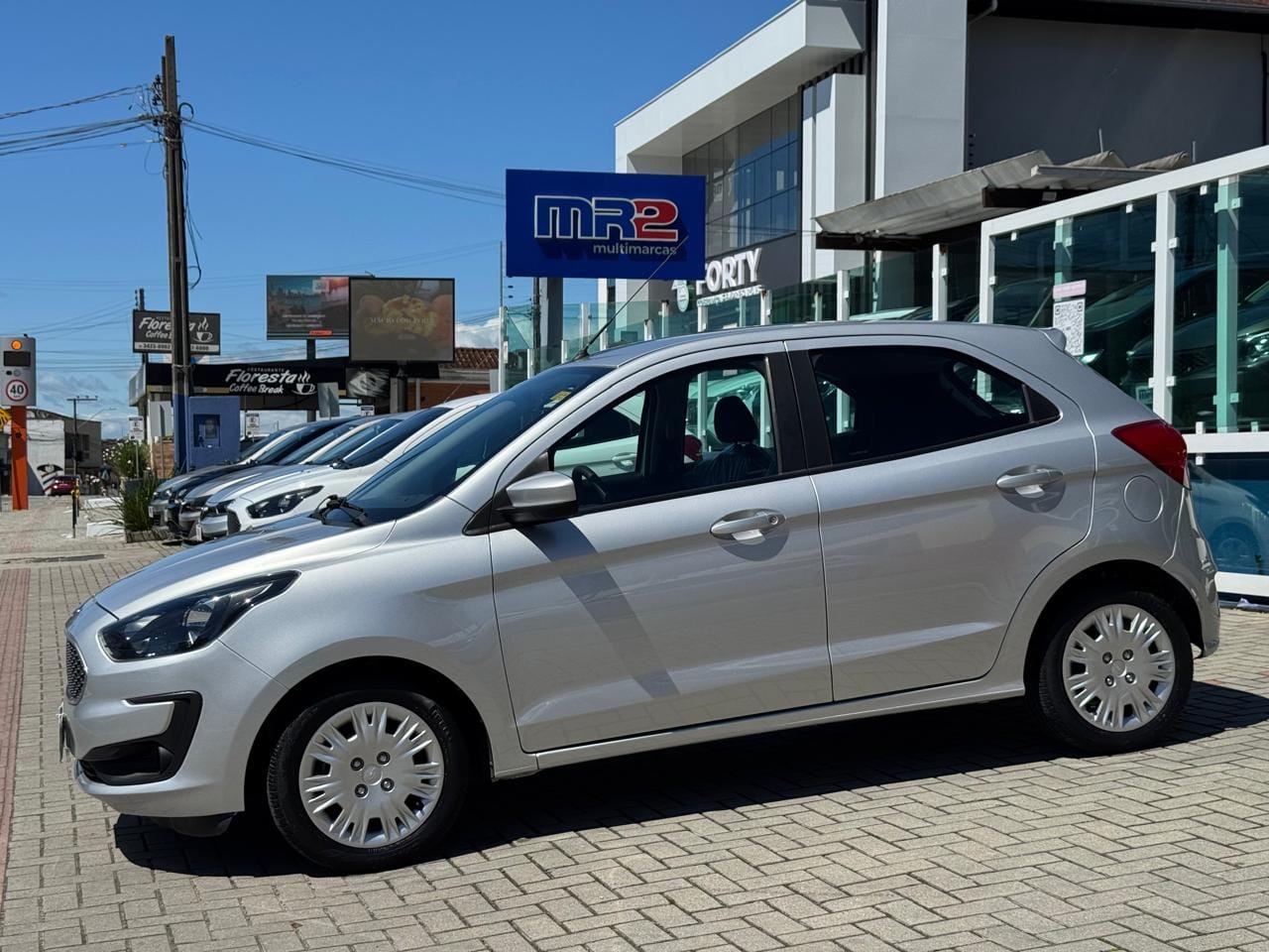 imagem-https://www.socarrao.com.br/sc-vehicle-images-prod/42784/1769988768666-7046664OR_1762609163_7_490.jpg