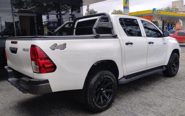 imagem-https://www.socarrao.com.br/sc-vehicle-images-prod/4278546/1791231577711-8540571_3_B_6b95e9cae7.jpeg