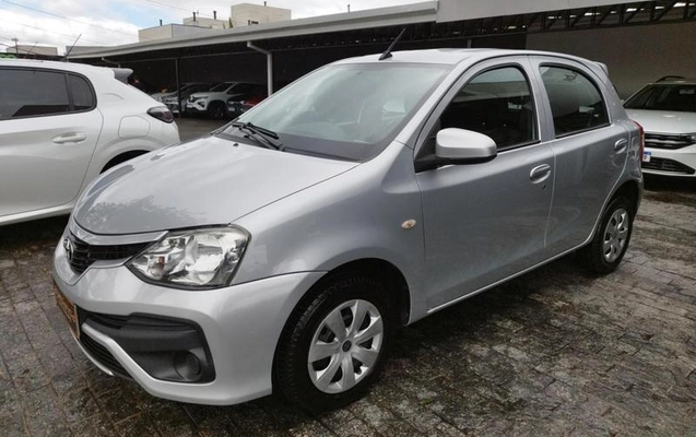imagem-https://www.socarrao.com.br/sc-vehicle-images-prod/4278571/1791980896694-8477407_0_B_006344d5b6.jpeg