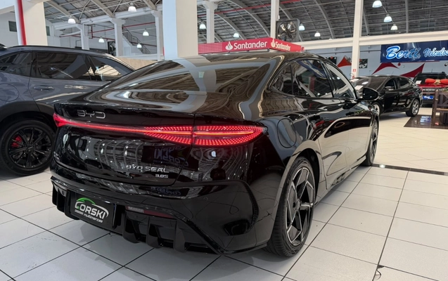 imagem-https://www.socarrao.com.br/sc-vehicle-images-prod/4278599/1791204623891-SU1HXzE4ODQuanBlZw.jpeg