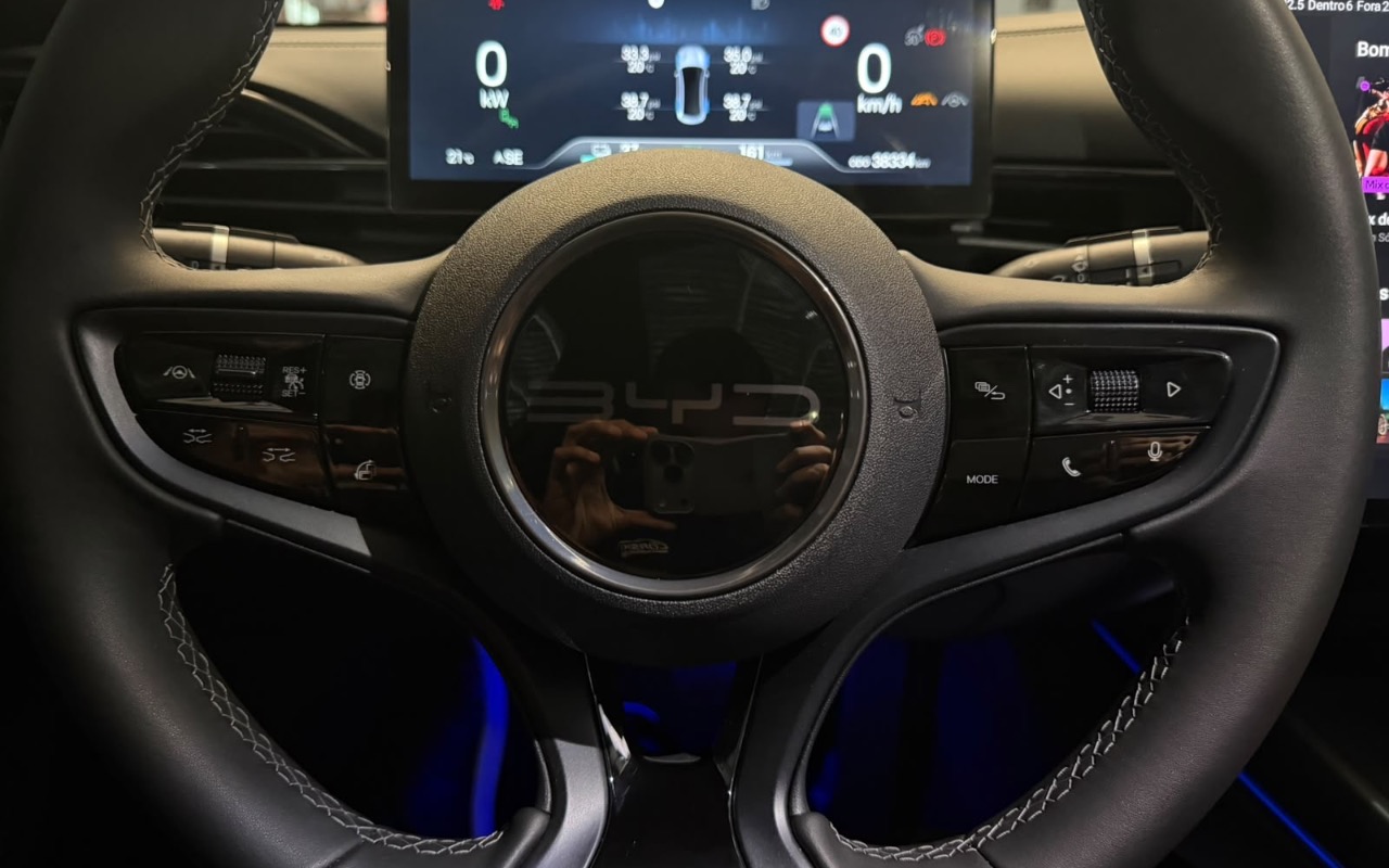 imagem-https://www.socarrao.com.br/sc-vehicle-images-prod/4278599/1791204624119-Mzc4ZTgxZTEtM2E4MC00M2U5LWI5ZjAtMGI4NjYxYzY4NGJhLmpwZWc.jpeg