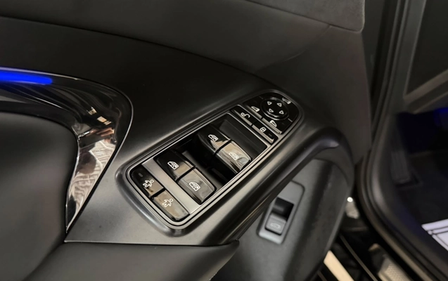 imagem-https://www.socarrao.com.br/sc-vehicle-images-prod/4278599/1791204624646-ZWY3ZjA1ZmMtZDYyNC00M2U0LTgwZDQtNTNkMTQ4MmEyMGZhLmpwZWc.jpeg