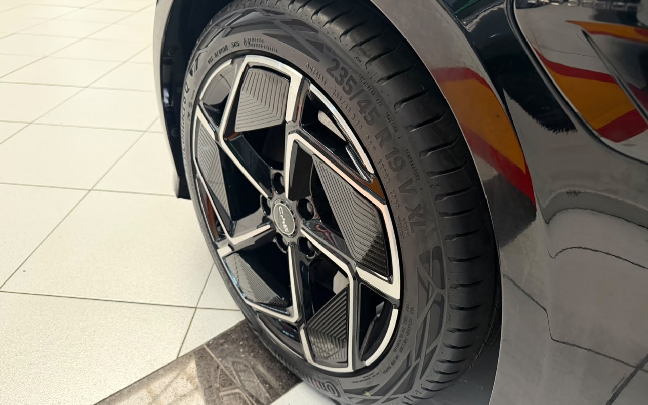 imagem-https://www.socarrao.com.br/sc-vehicle-images-prod/4278599/1791204624754-SU1HXzE4ODcuanBlZw.jpeg