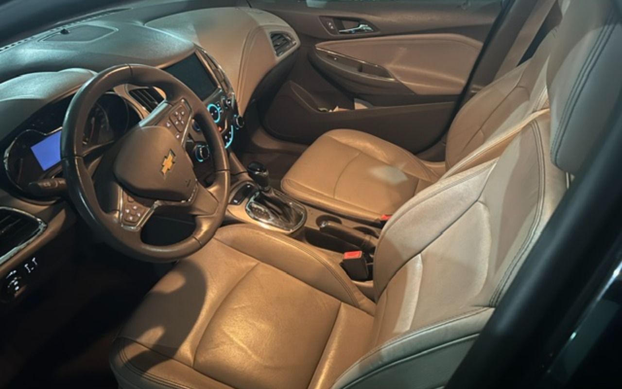 imagem-https://www.socarrao.com.br/sc-vehicle-images-prod/4278680/1791294957006-aW1hZ2UyLmpwZWc.jpeg
