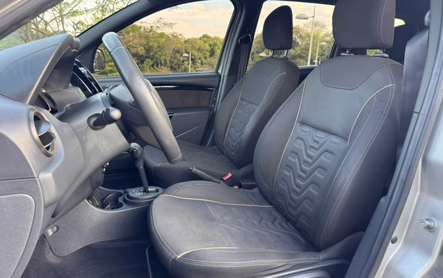 imagem-https://www.socarrao.com.br/sc-vehicle-images-prod/4278763/1791205669465-V2hhdHNBcHAgSW1hZ2UgMjAyNi0xMC0wMyBhdCAxMS4xNC4wOCAoMykuanBlZw.jpeg