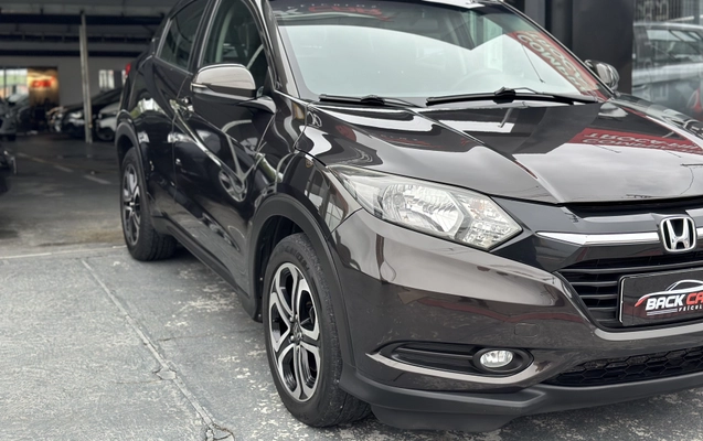 imagem-https://www.socarrao.com.br/sc-vehicle-images-prod/4278863/1791206350852-003_faac5befa012002af77449d294c3e58f.jpg
