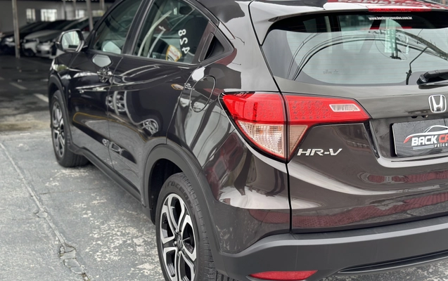 imagem-https://www.socarrao.com.br/sc-vehicle-images-prod/4278863/1791206350863-003_4111175ff080c51fbbe2b58d7be926dc.jpg