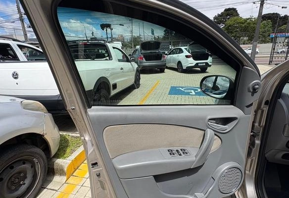 imagem-https://www.socarrao.com.br/sc-vehicle-images-prod/4278866/1791558866410-8537148_5_B_4bc047900f.jpeg