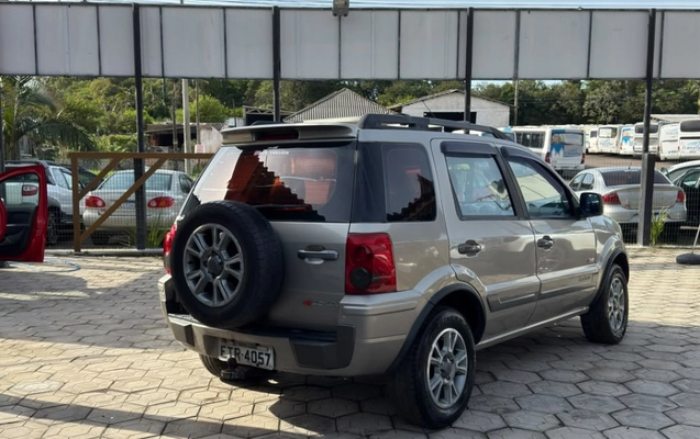 imagem-https://www.socarrao.com.br/sc-vehicle-images-prod/4278935/1791206759722-SccEtadrKGeXj8YqrQ0PTFRD3LnU3DJX.jpg