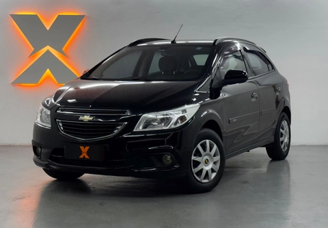 Chevrolet Onix 2016 Preto — foto 1 de 3