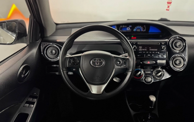 imagem-https://www.socarrao.com.br/sc-vehicle-images-prod/4278961/1791206927895-f79bf745-3ee2-4d80-805c-2b8acd27d593.jpg
