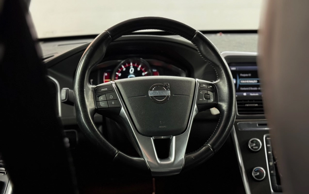 imagem-https://www.socarrao.com.br/sc-vehicle-images-prod/4279004/1791483614287-d8a89750-71bc-4f02-8910-2d3bc3df1a8e.jpg