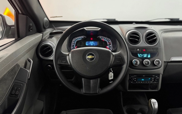 imagem-https://www.socarrao.com.br/sc-vehicle-images-prod/4279013/1791207292230-30790c56-6b4d-43c1-bc5e-8d525193eb69.jpg