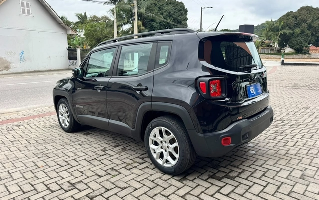 imagem-https://www.socarrao.com.br/sc-vehicle-images-prod/4279198/1791208501107-896c5f23-cd2b-43eb-8e1f-6569a94f0407.jpg