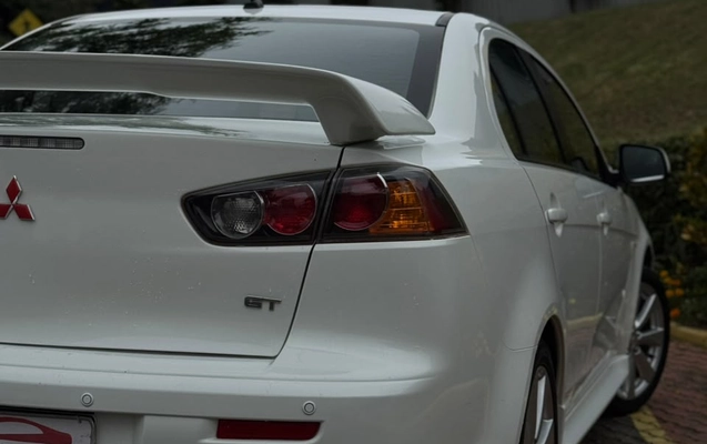 imagem-https://www.socarrao.com.br/sc-vehicle-images-prod/4279263/1791208895608-003_7ae65d8339bf47e02734d26a4a592938.jpg