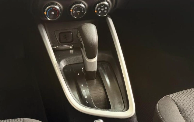 imagem-https://www.socarrao.com.br/sc-vehicle-images-prod/4279361/1791553571598-8515780_13_B_43eb065e32.jpeg