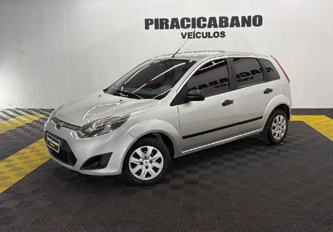 Ford Fiesta 2013 Prata — foto 1 de 3