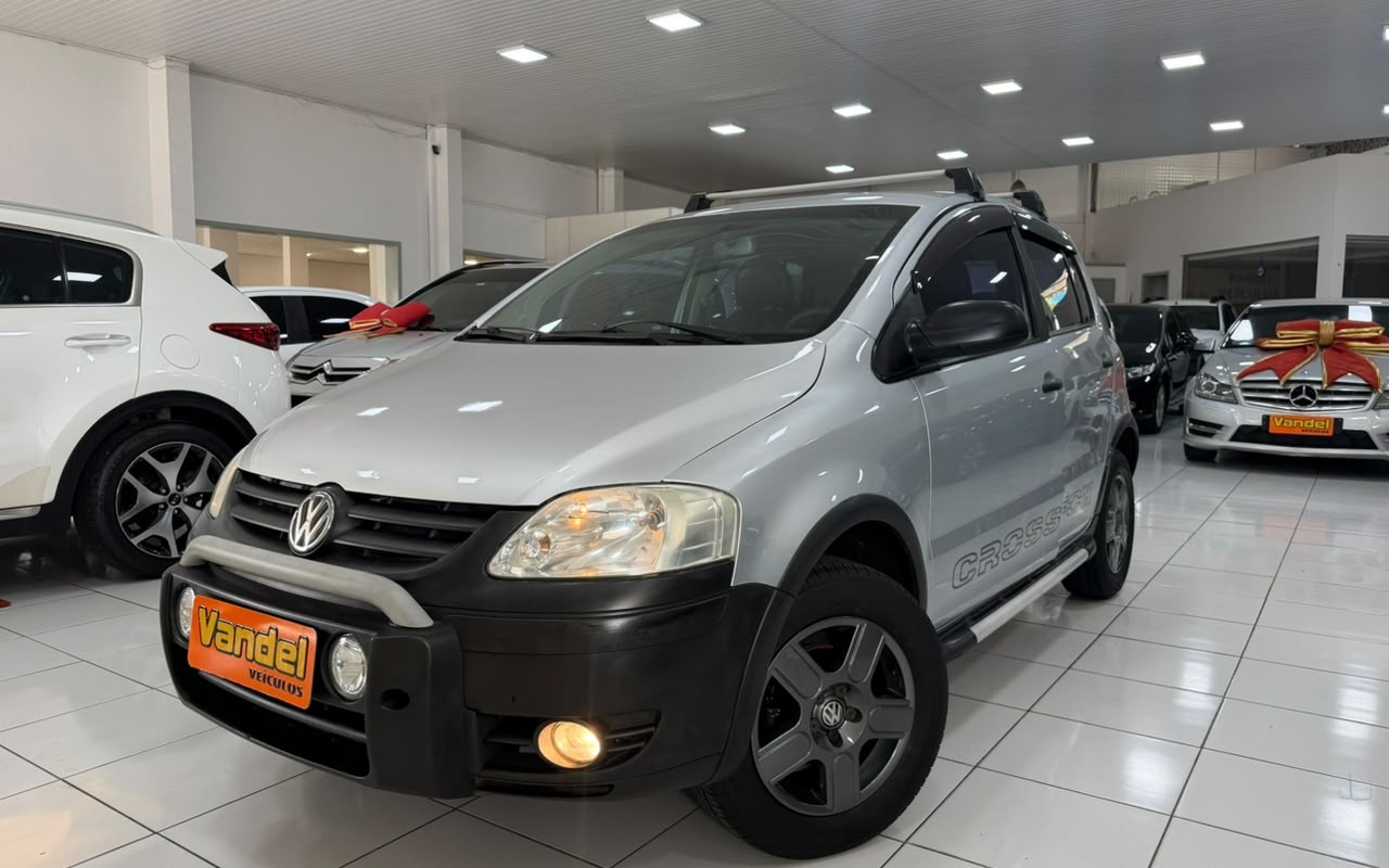 Volkswagen Crossfox 2006 Prata — foto 1 de 3