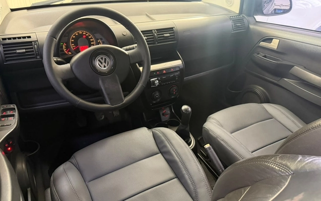 imagem-https://www.socarrao.com.br/sc-vehicle-images-prod/4279394/1791209793694-V2hhdHNBcHAgSW1hZ2UgMjAyNi0xMC0wNSBhdCAxMS4wMy4wNS5qcGVn.jpeg