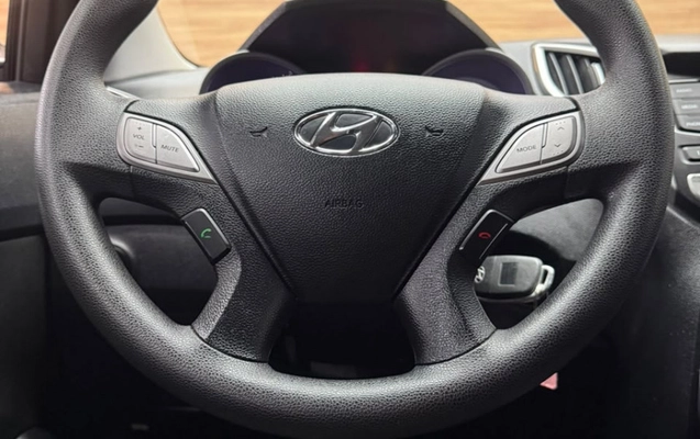 imagem-https://www.socarrao.com.br/sc-vehicle-images-prod/4279507/1791210094737-Z8NrbsEAjnGe5PG8l2NaXFrhZJs26hzc.jpg