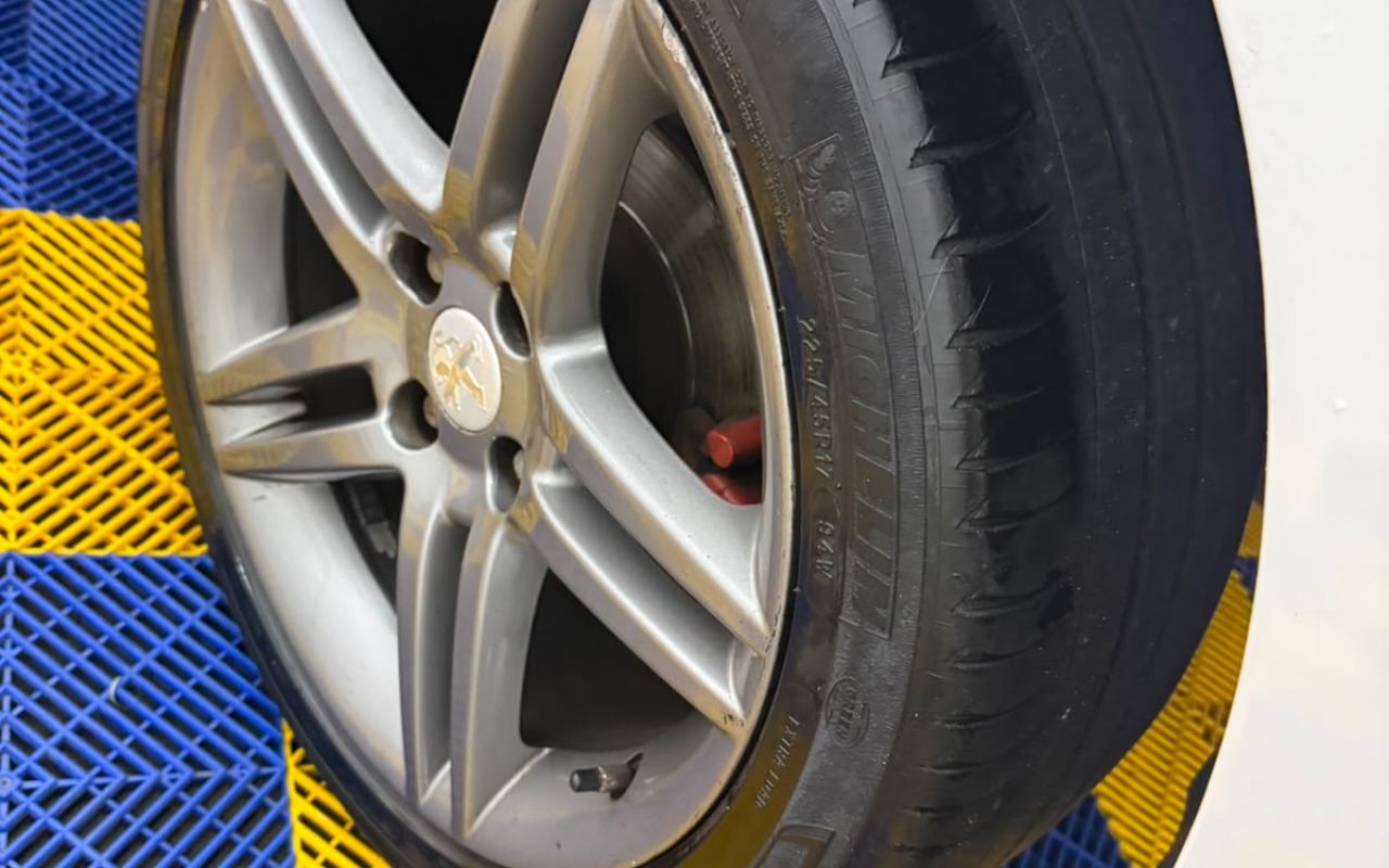 imagem-https://www.socarrao.com.br/sc-vehicle-images-prod/4279513/1791210167617-ZGViMTY5OWQtOTEwOC00MTljLWFlYzgtZmJhYjQ5MGE4M2ZjLmpmaWY.jfif