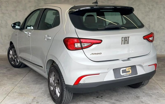 imagem-https://www.socarrao.com.br/sc-vehicle-images-prod/4279525/1791210460937-8540684_0_B_4c02d1bb4b.jpeg