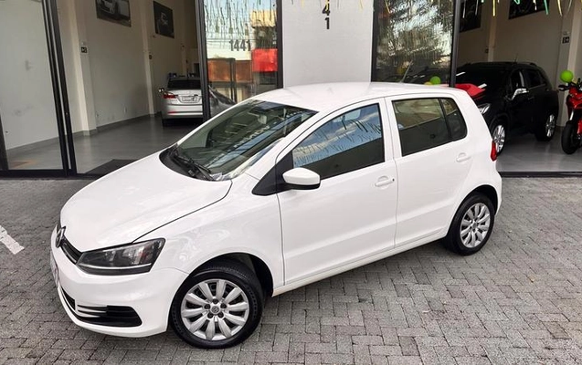 imagem-https://www.socarrao.com.br/sc-vehicle-images-prod/4279557/1791210351963-8171117_14_B_fac1623e19.jpeg