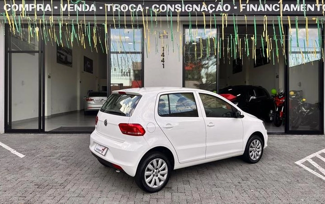 imagem-https://www.socarrao.com.br/sc-vehicle-images-prod/4279557/1792150618125-8171117_15_B_0fc1afb47c.jpeg