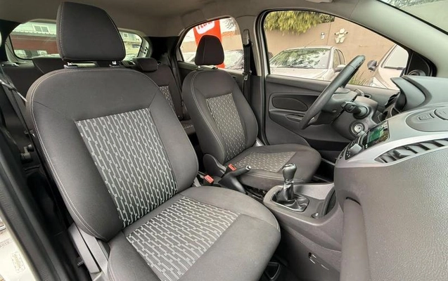 imagem-https://www.socarrao.com.br/sc-vehicle-images-prod/4279575/1791216978486-8542900_2_B_93d9be7137.jpeg